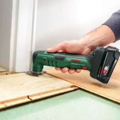 Clearance Bosch Akku-Multifunktionswerkzeug UniversalMulti 18V-32 solo
