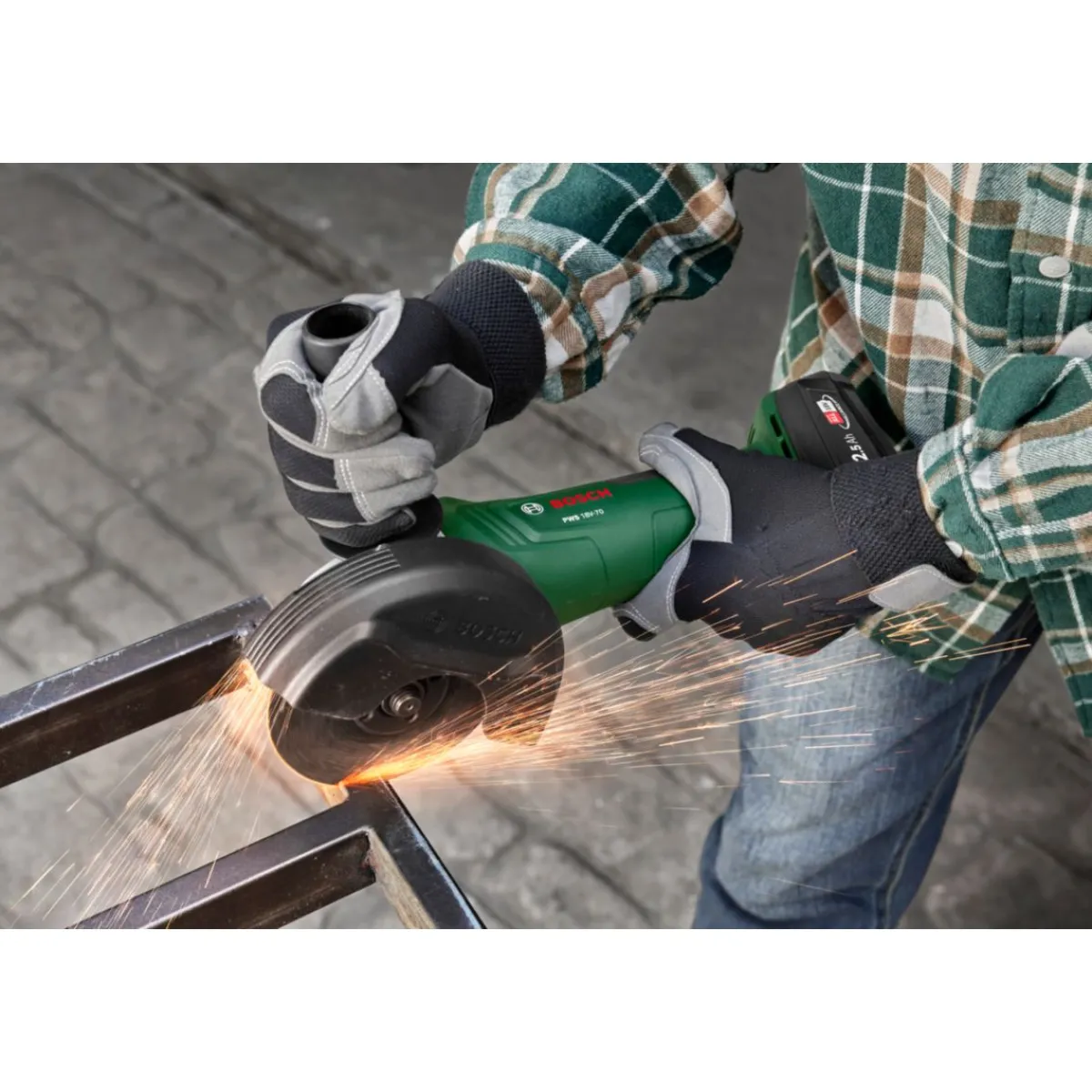 Outlet Bosch Akku-Winkelschleifer PWS18V-70 solo