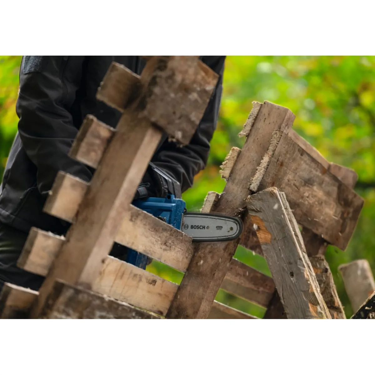 New Bosch Professional Akku-Astsäge GKE 18V-15