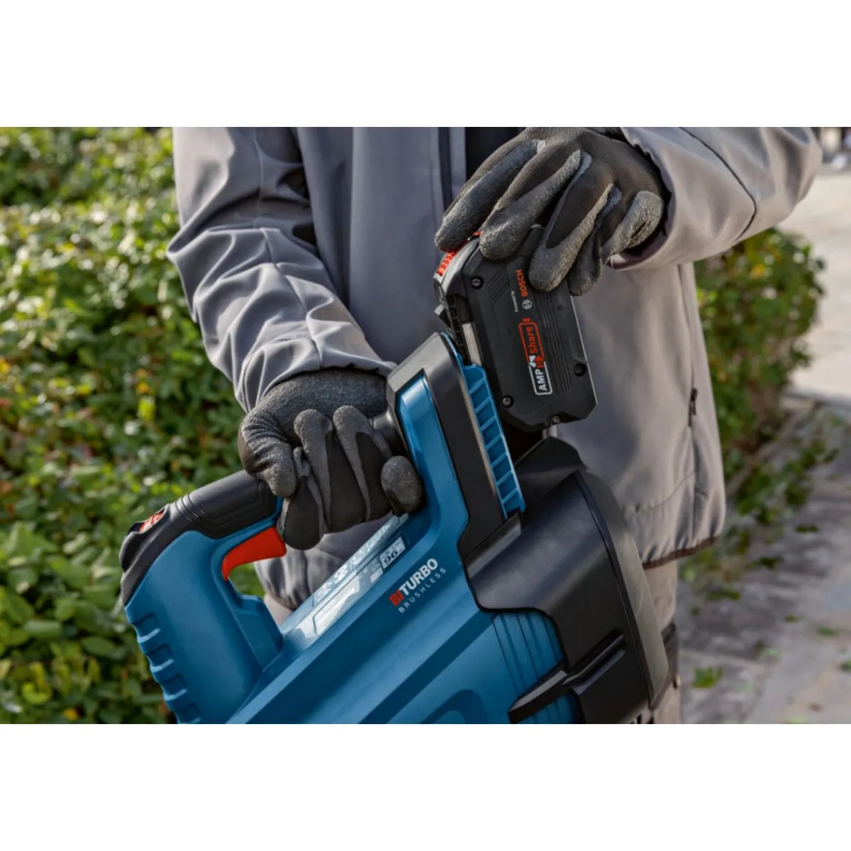 Best Bosch Professional Akku-Laubbläser GBL 18V-750