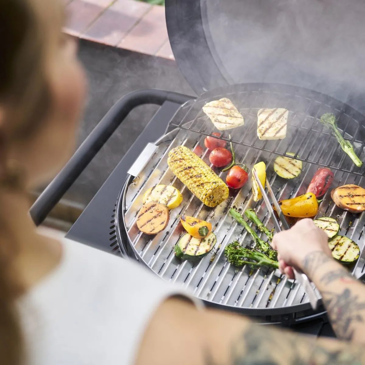 Clearance Char-Broil CBPatio Bistro E2Coal 240