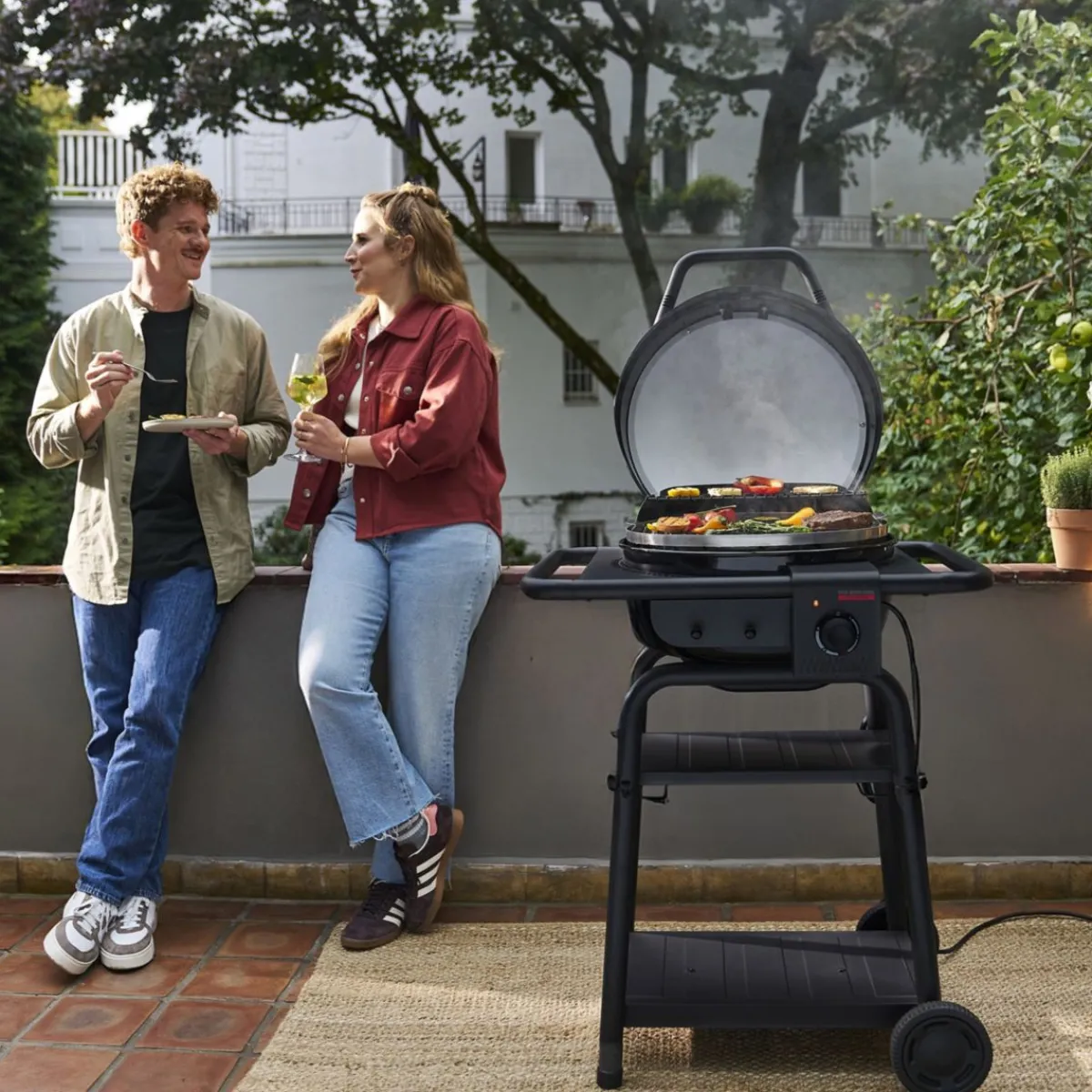 Clearance Char-Broil CBPatio Bistro E2Coal 240