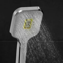 New Cornat SMARTLY Handbrause chrom mit Echtzeit-Digitalanzeige
