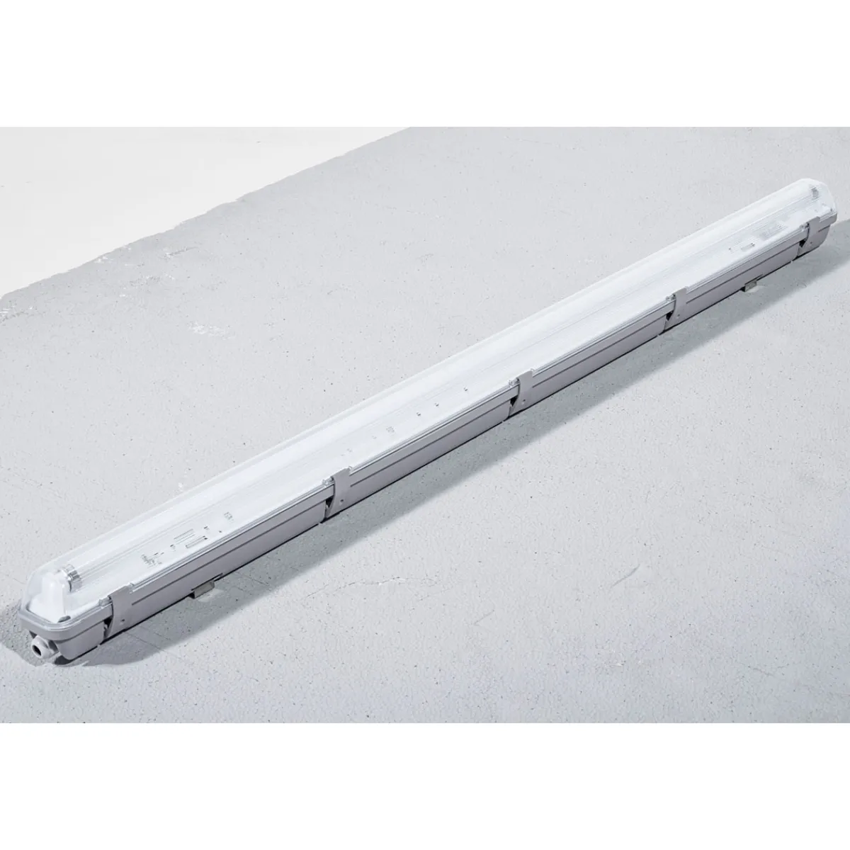Outlet Flector Feuchtraum-Langfeldleuchte silber cm