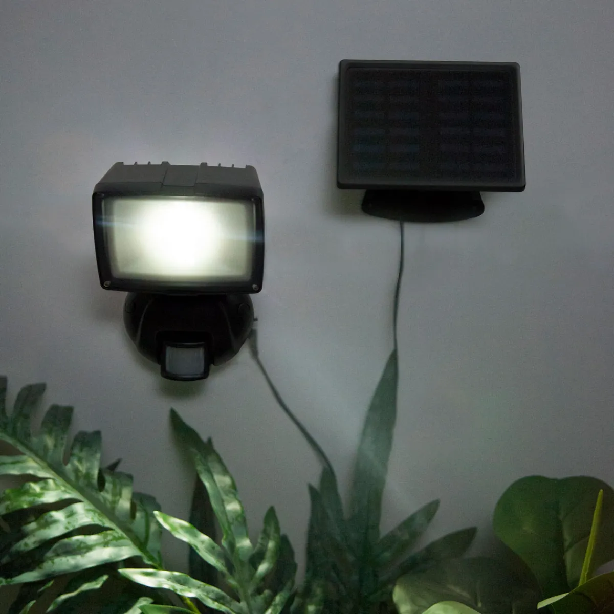 Outlet Flector Garten LED Solarleuchte Peter schwarzinklusive 0,72 W Solarpanel