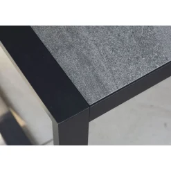 New Haveson Gartentisch Kent mit Keramik-Tischplatte