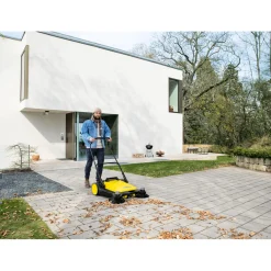Sale Kärcher Kehrmaschine S6 Twin