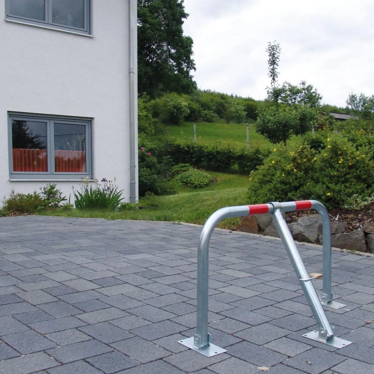 Outlet Schellenberg Parkbügel mit Schloss verzinkt
