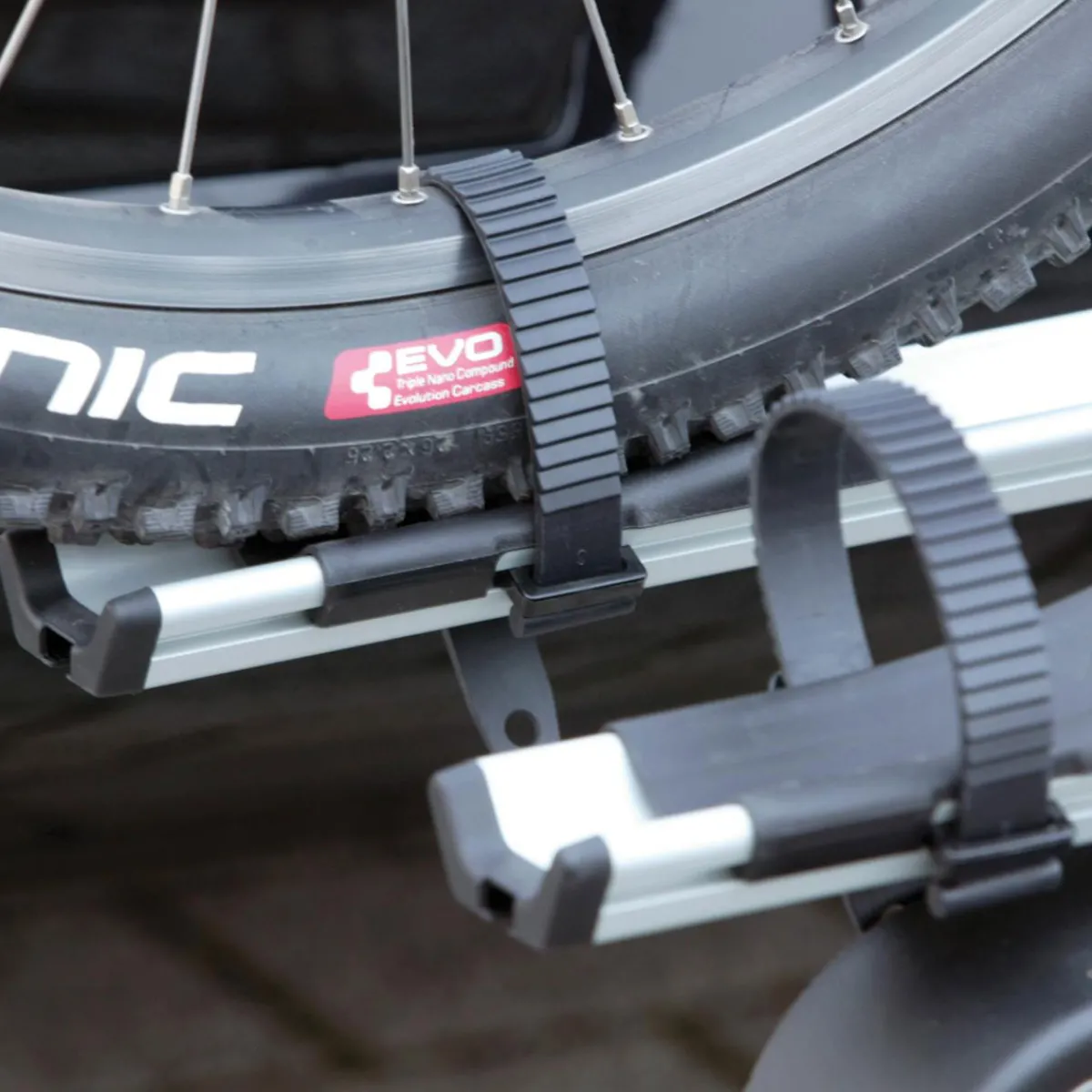 Online Unitec Fahrrad-Kupplungsträger Alu Atlas für 2 Fahrräder